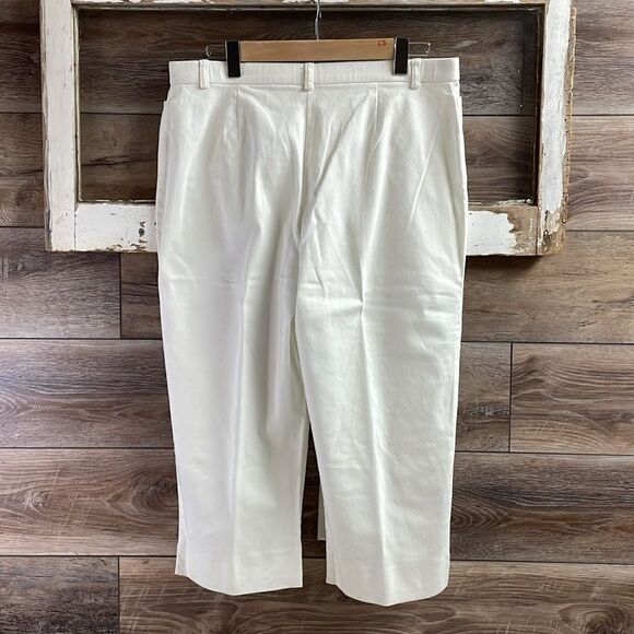 St. john Bays Ladies White Cotton Capri Pants, Size 16, Solid White - Picture 3 of 5